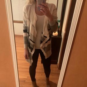 Loft Ruffle Cardigan